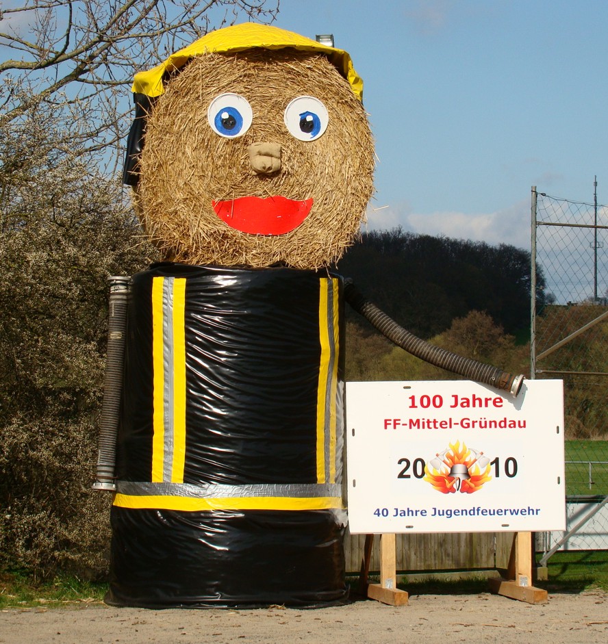 Stroh-Feuerwehrmann